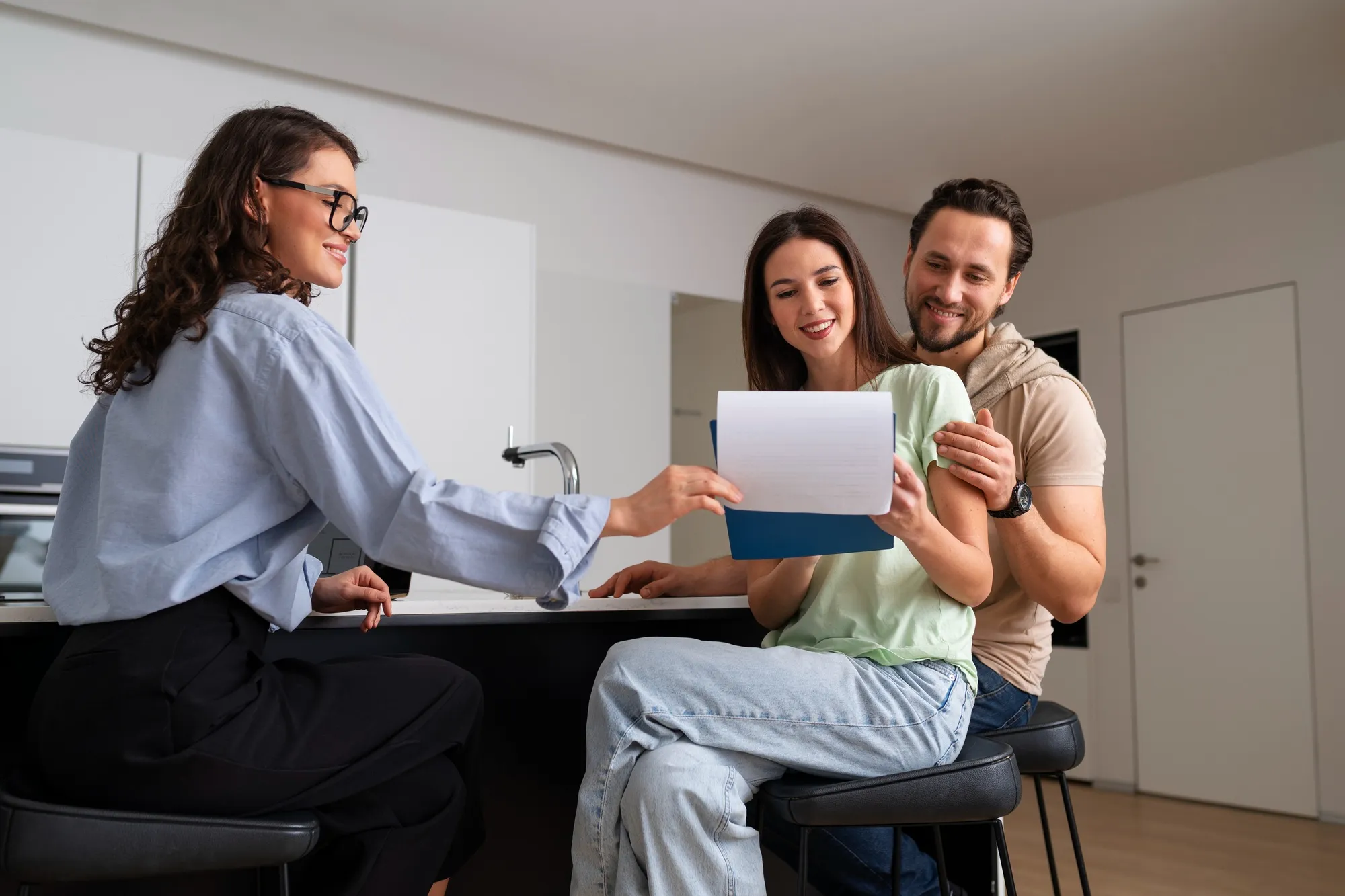 Mayte acompanando un proceso de venta inmobiliaria